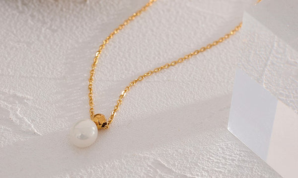 The Solitary Pearl: A Necklace's Journey Through Time