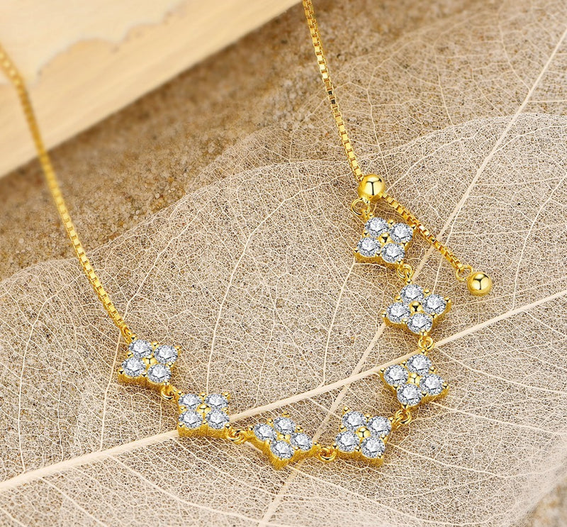 7 Flowers Necklace