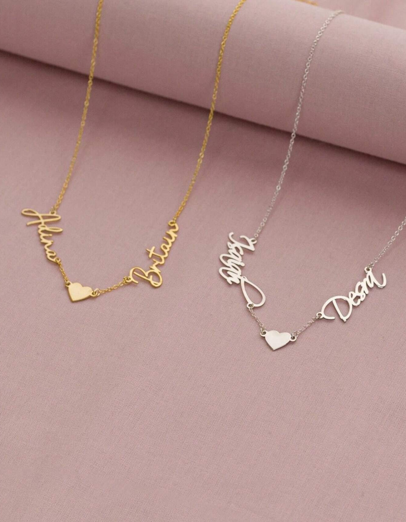 26 Customized Necklace Heart in between