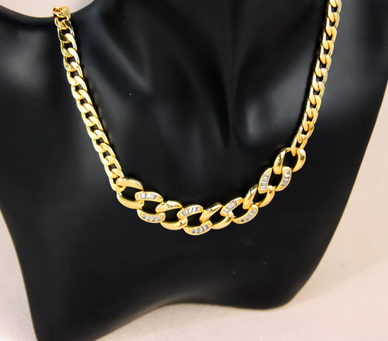 Charming Chain Set