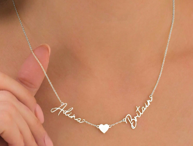 26 Customized Necklace Heart in between